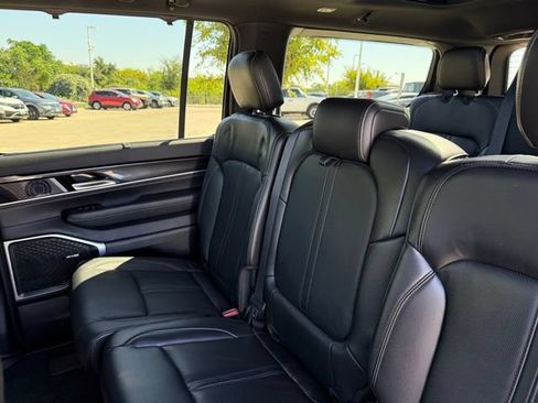 Used 2022 Jeep Wagoneer Series I w/ Convenience Group I RWD image 34