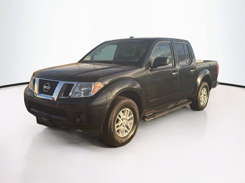 Used 2017 Nissan Frontier SV AWD/4WD image 3