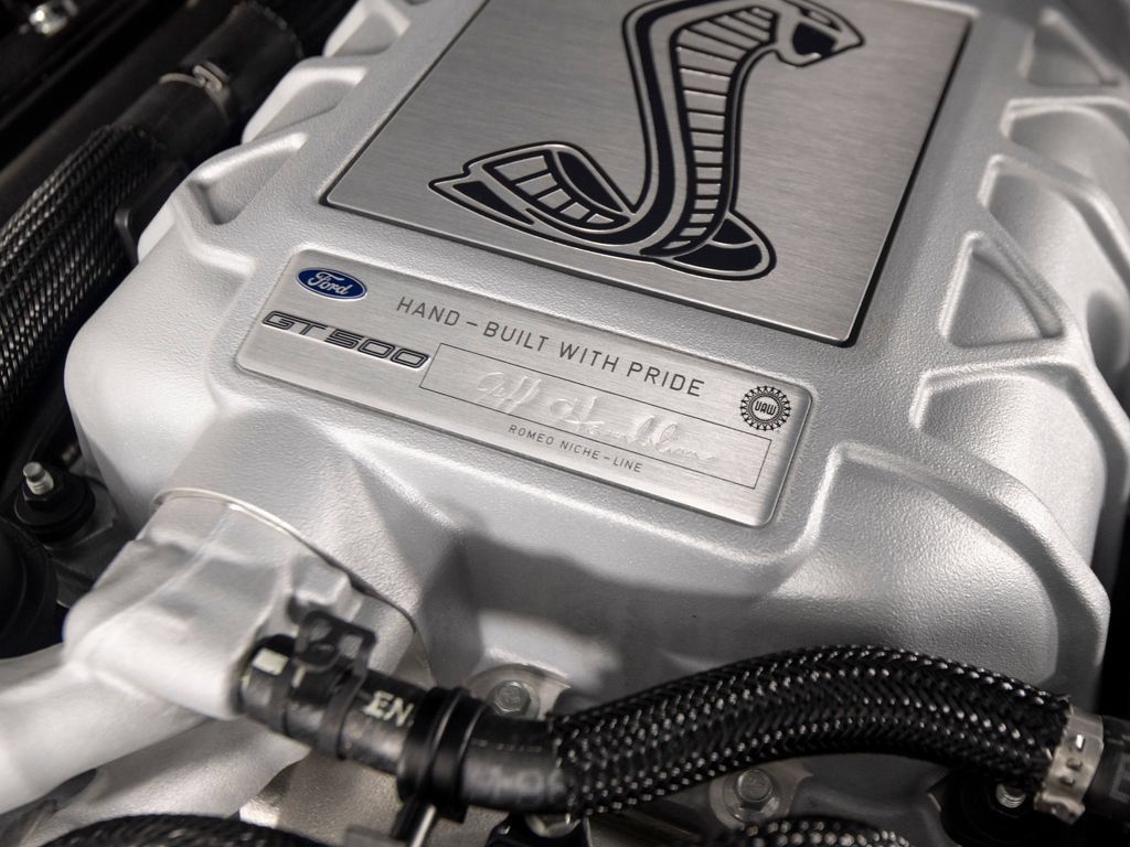 Used 2022 Ford Mustang Shelby GT500 w/ Carbon Fiber Track Pack RWD image 47