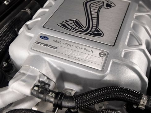 Used 2022 Ford Mustang Shelby GT500 w/ Carbon Fiber Track Pack RWD image 47