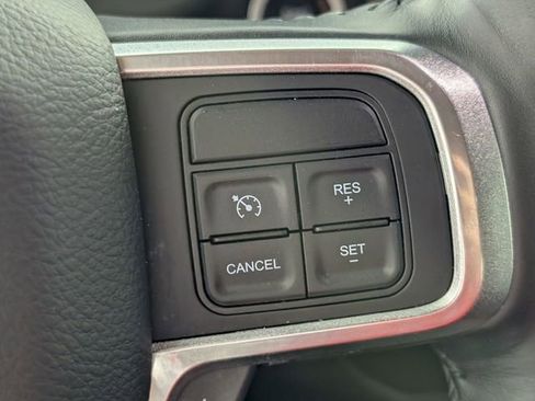 Used 2019 RAM 2500 Laramie AWD/4WD image 17