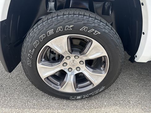 Used 2021 RAM 1500 Laramie AWD/4WD image 18