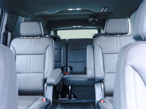 New 2026 Chevrolet Suburban High Country image 21