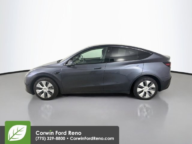 Used 2023 Tesla Model Y AWD image 4