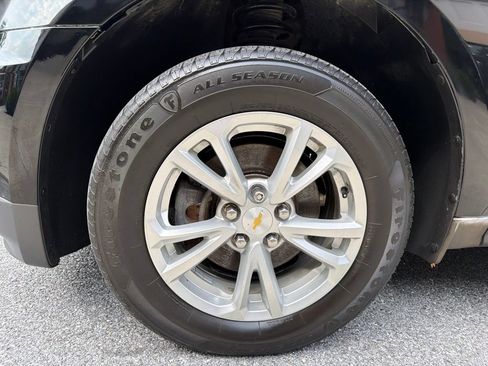 Used 2017 Chevrolet Equinox LT AWD/4WD image 10