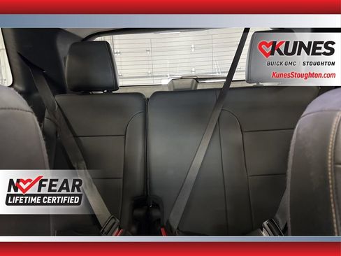 Used 2021 Chevrolet Traverse Premier w/ Redline Edition image 40