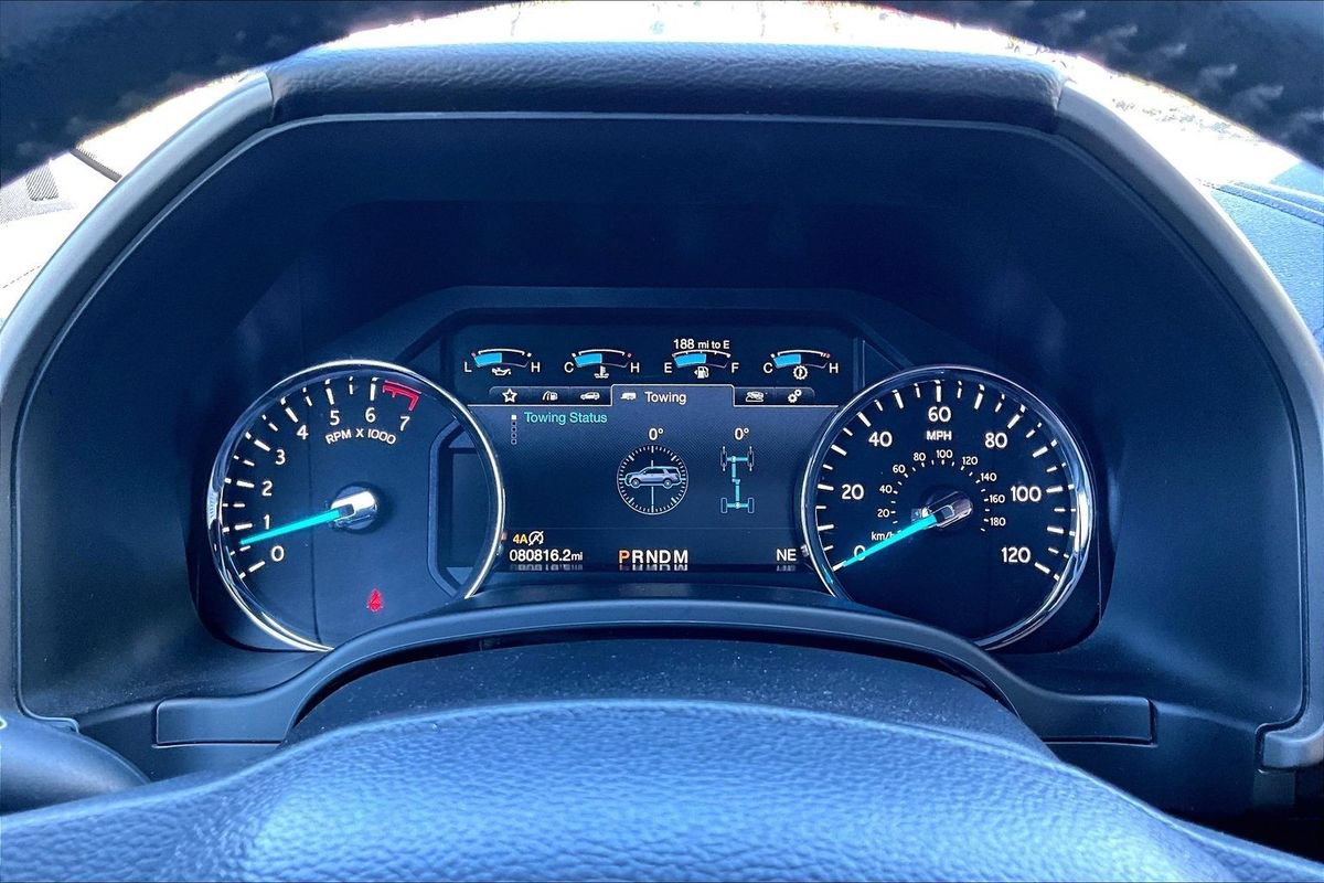 Used 2018 Ford Expedition XLT w/ Equipment Group 202A AWD/4WD image 24