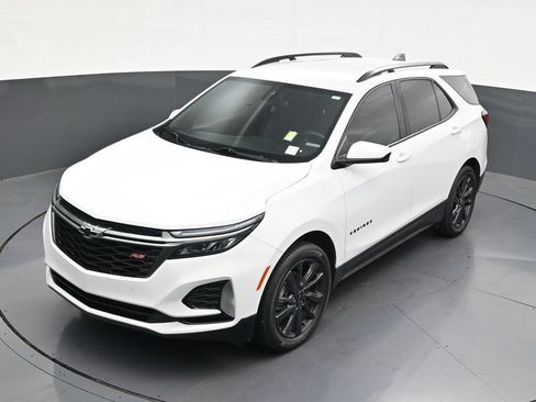 Used 2023 Chevrolet Equinox RS FWD image 15