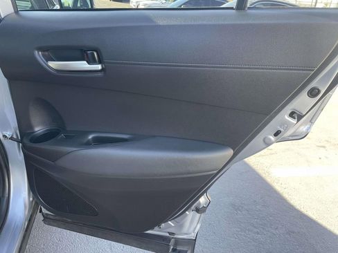 Used 2022 Toyota Corolla Cross XLE w/ Convenience Package image 22