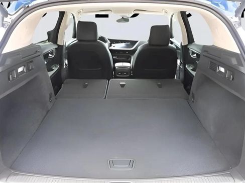 Used 2023 Buick Envision Essence FWD image 12