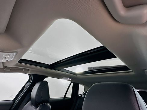 Used 2025 MAZDA CX-50 AWD 2.5 S w/ Premium Package image 25