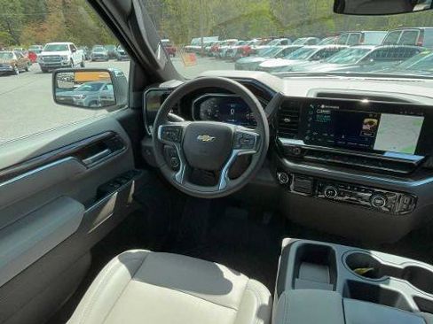 Used 2026 Chevrolet Silverado 1500 LT AWD/4WD image 27