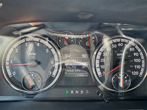 Used 2012 RAM 1500 Classic SLT RWD image 14