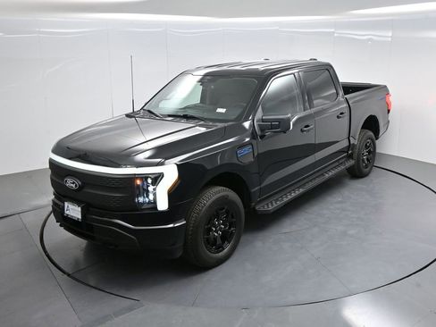 Used 2025 Ford F150 Lightning XLT AWD/4WD image 40