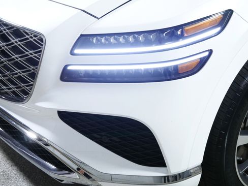 Used 2025 Genesis GV80 2.5T Select image 16