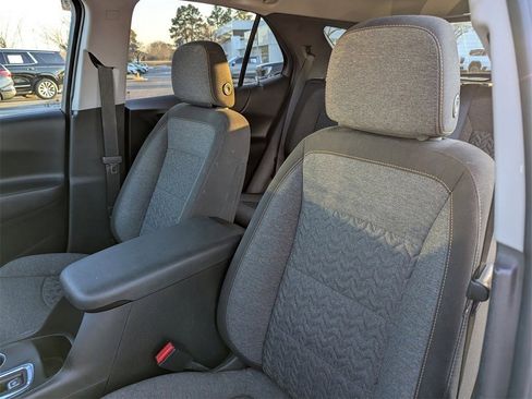 Used 2022 Chevrolet Equinox LT image 14