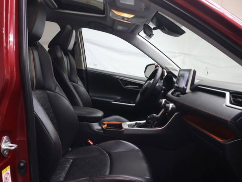 Used 2019 Toyota RAV4 Adventure w/ All Weather Liner Package AWD/4WD image 9