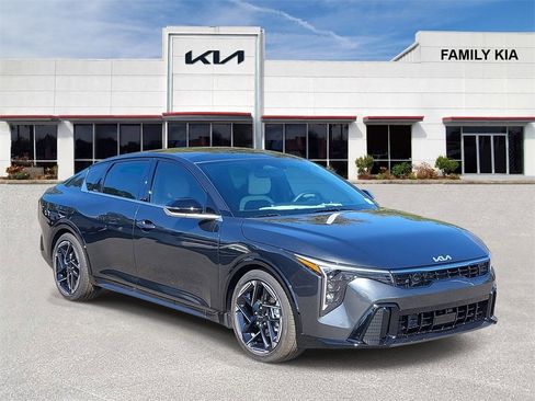 New 2026 Kia K4 GT-Line image 1