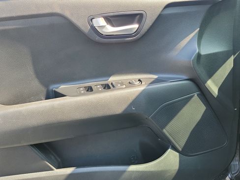 Used 2022 Kia Rio LX FWD image 11