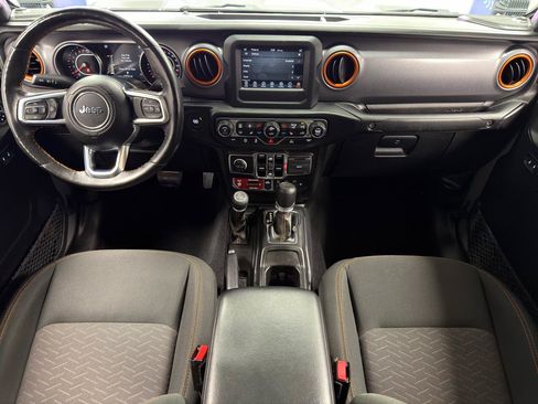 Used 2021 Jeep Gladiator Mojave w/ Cold Weather Group AWD/4WD image 28