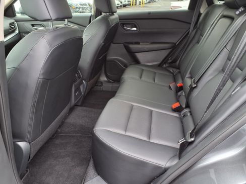 Certified 2025 Nissan Rogue SV w/ SV Premium Package image 5