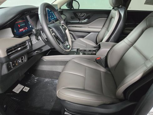 New 2026 Lincoln Corsair Premiere w/ Rear Removable Package Tray image 12