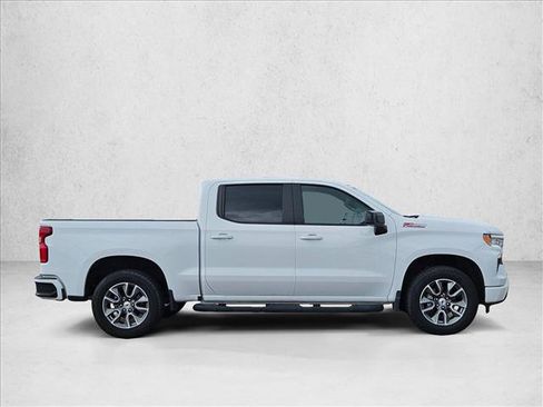 Used 2025 Chevrolet Silverado 1500 RST w/ Z71 Off-Road Package AWD/4WD image 4