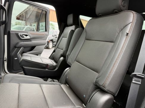 Used 2021 Chevrolet Tahoe High Country w/ Premium Package AWD/4WD image 21