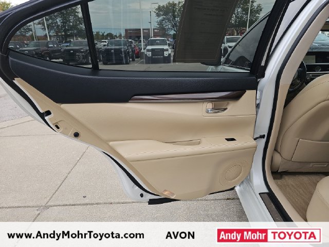 Used 2014 Lexus ES 350 w/ Premium Package FWD image 33