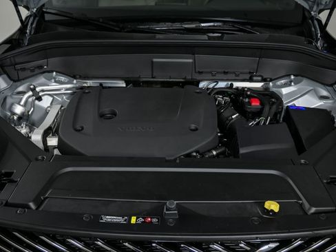 New 2026 Volvo XC90 B6 Plus w/ Protection Package Premier image 39