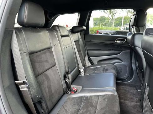 Used 2017 Jeep Grand Cherokee Altitude AWD/4WD image 39