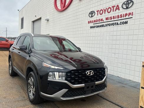 Used 2023 Hyundai Santa Fe SEL image 3
