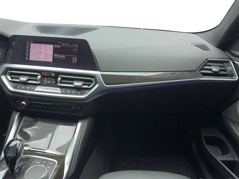 Used 2021 BMW 430i Coupe w/ M Sport Package image 19