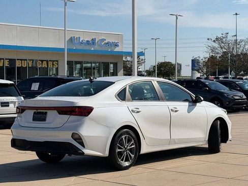 Used 2024 Kia Forte LXS FWD image 4