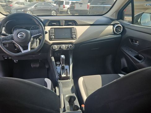 Used 2021 Nissan Versa SV image 10