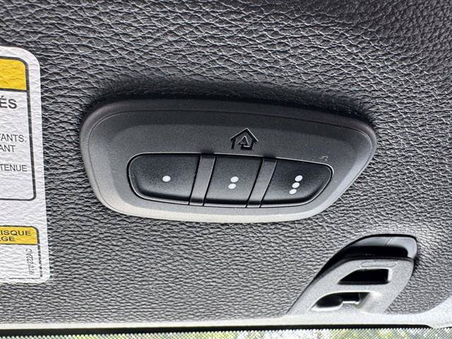 Used 2021 Jeep Wrangler Unlimited Sahara AWD/4WD image 16