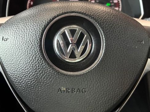 Used 2019 Volkswagen Jetta SE FWD image 18