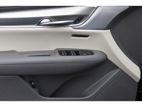 Certified 2023 Cadillac XT5 Premium Luxury image 28