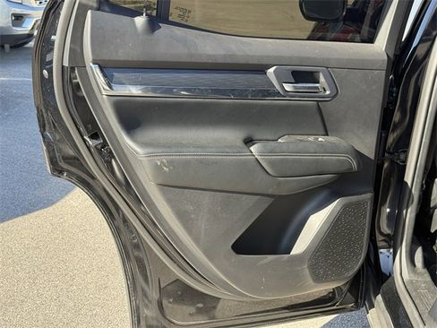 Used 2025 GMC Terrain Elevation image 33