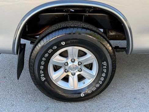 Used 2005 Toyota Tundra SR5 image 81