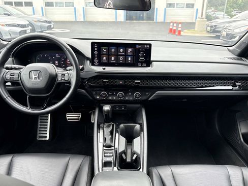 Used 2024 Honda Accord Sport image 2
