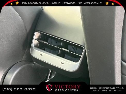 Used 2020 Tesla Model Y Long Range image 18