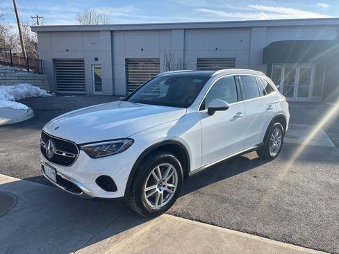 Certified 2023 Mercedes-Benz GLC 300 GLC 300 image 1