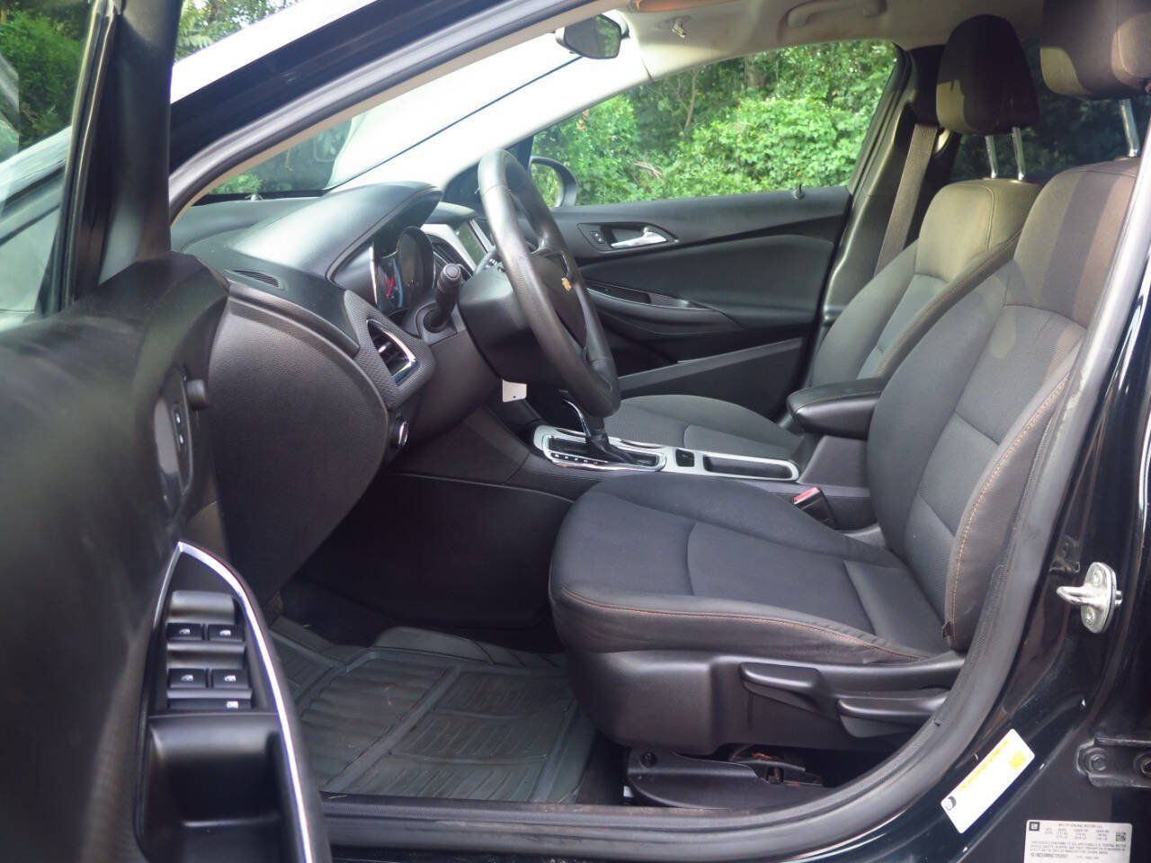 Used 2016 Chevrolet Cruze LS FWD image 11