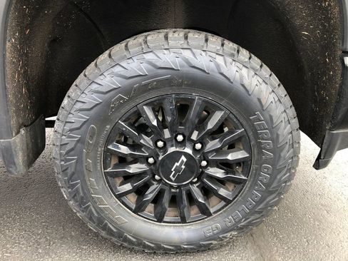 Used 2022 Chevrolet Silverado 2500 LTZ w/ LTZ Plus Package image 25