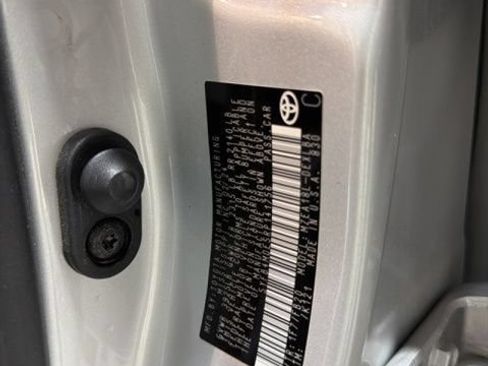 Used 2024 Toyota Corolla LE FWD image 38