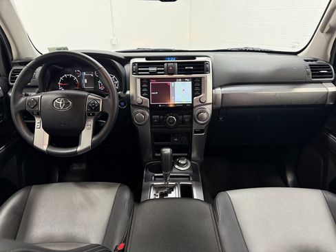 Used 2020 Toyota 4Runner SR5 Premium image 30