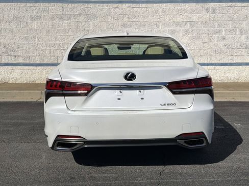 Used 2018 Lexus LS 500 w/ Accessory Package (Z2) image 6