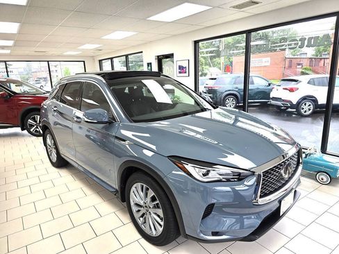 Used 2023 INFINITI QX50 Luxe AWD/4WD image 4