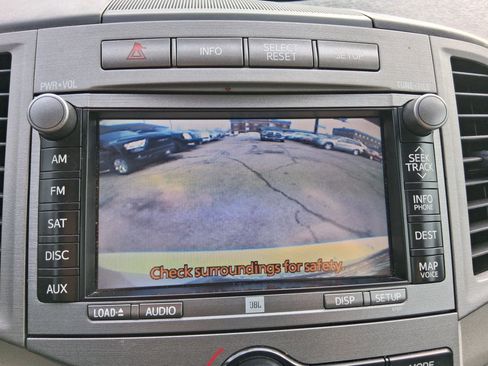 Used 2012 Toyota Venza XLE image 20